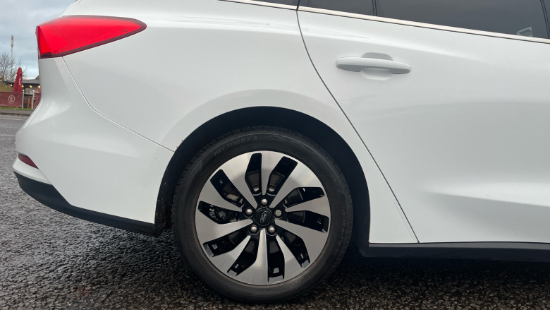 Ford Focus 1.0 EcoBoost 125 Zetec 5dr Petrol Estate